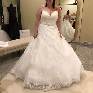 Maggie Sottero wedding dress
